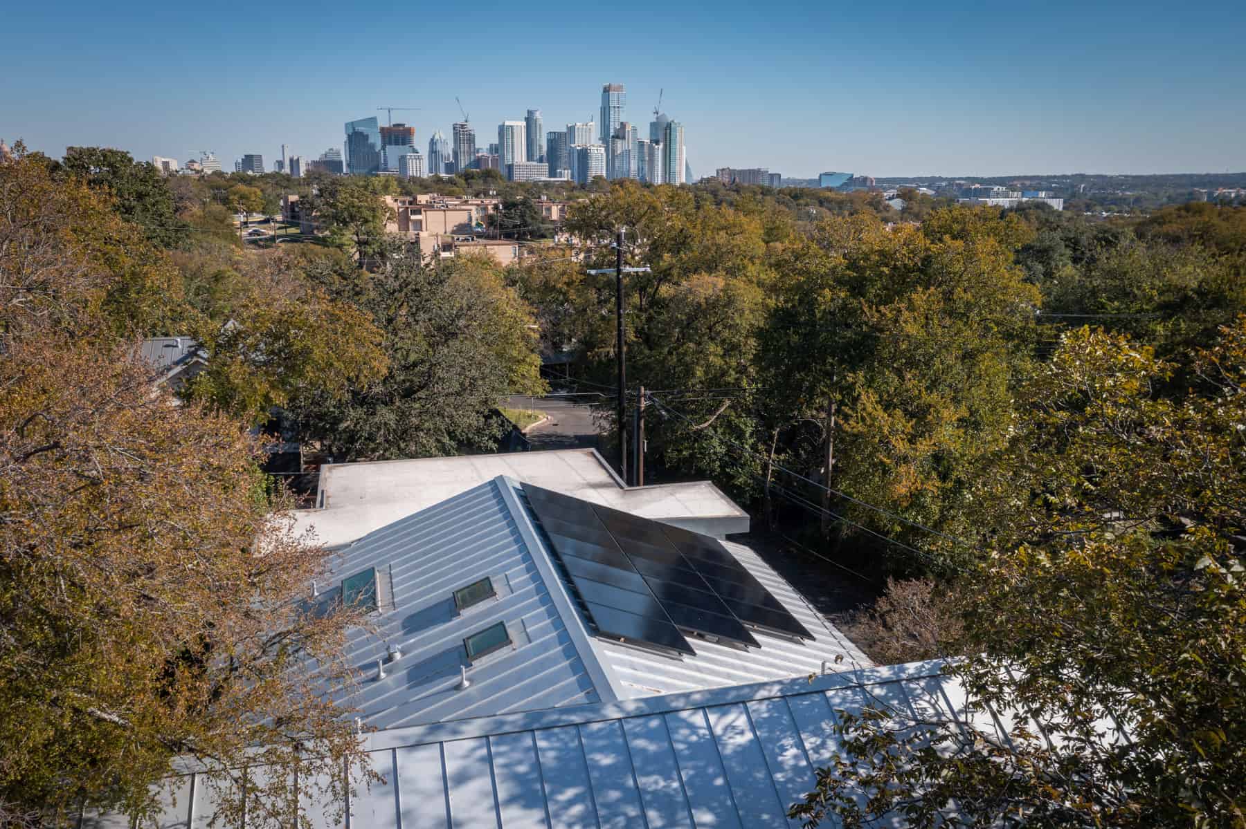 ¿Qué es la energía solar aislada (off-grid)?