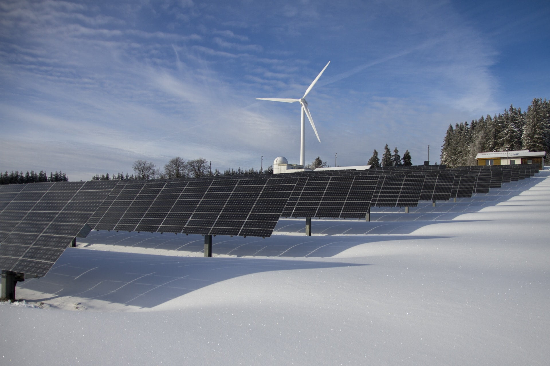 ¿Funcionan los paneles solares en Invierno?