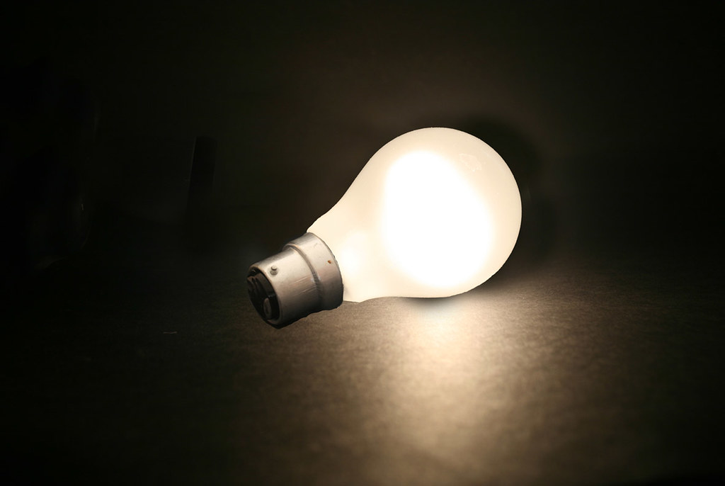 Elige La tarifa eléctrica PVPC es un rara avis que sale muy a cuenta. Europa quiere que España deje de ofrecerla La tarifa eléctrica PVPC es un rara avis que sale muy a cuenta. Europa quiere que España deje de ofrecerla